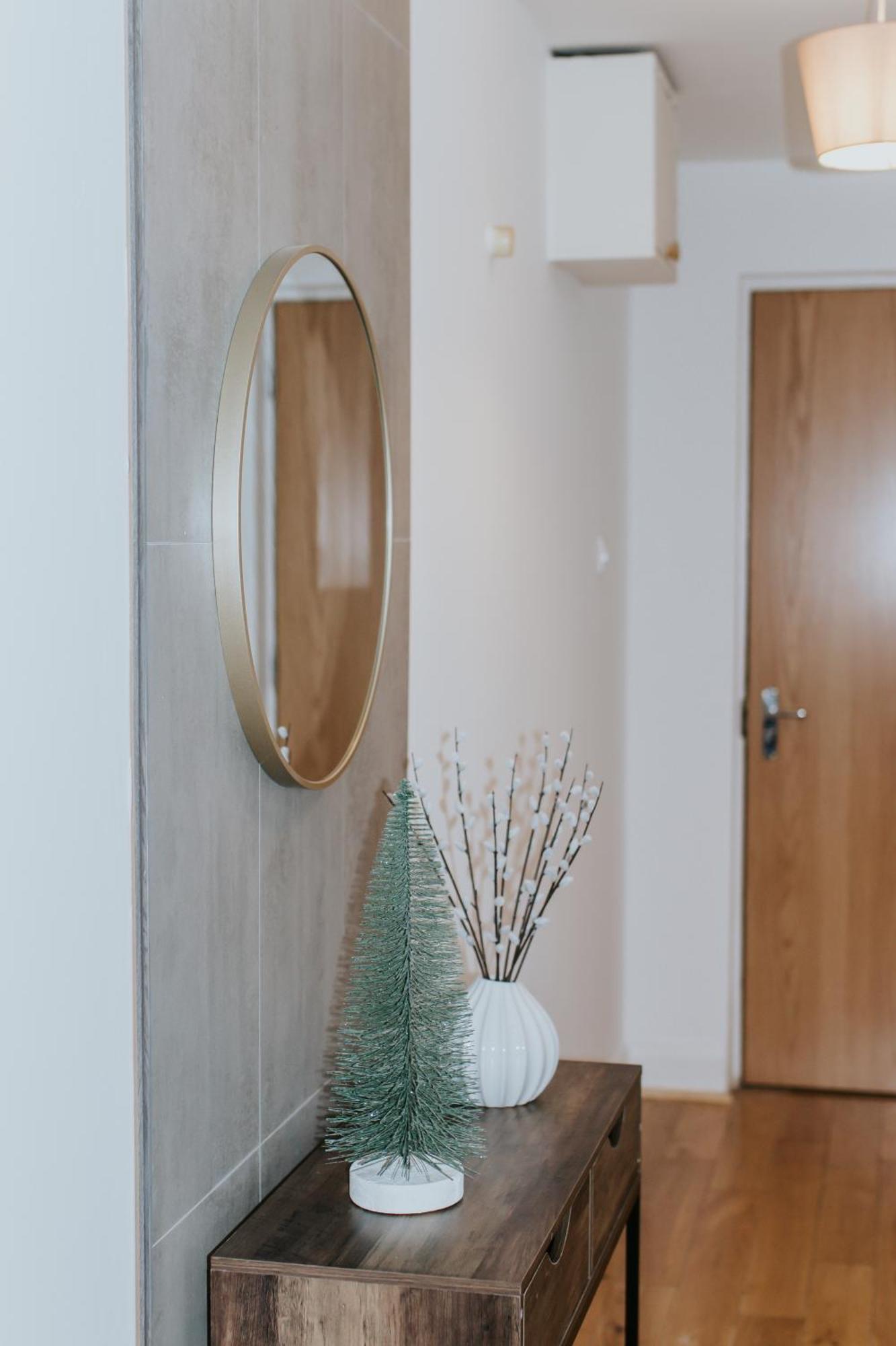 Whitehall Square Apartments- Queen's Quarters Appartement *